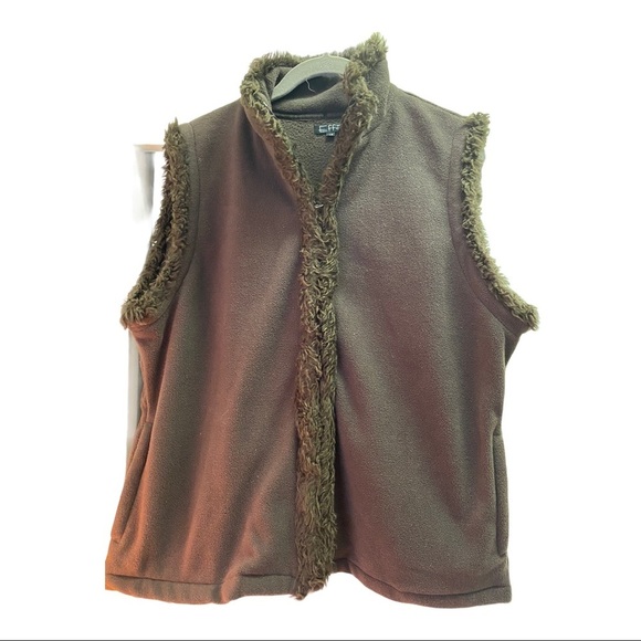 Effeci Brown Vest with Fur 1X - Picture 1 of 8